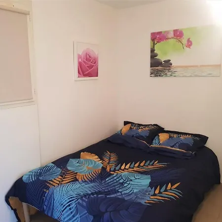 Apartment T2 Bord De Mer, Proche Commerces, Mer Et Marina *